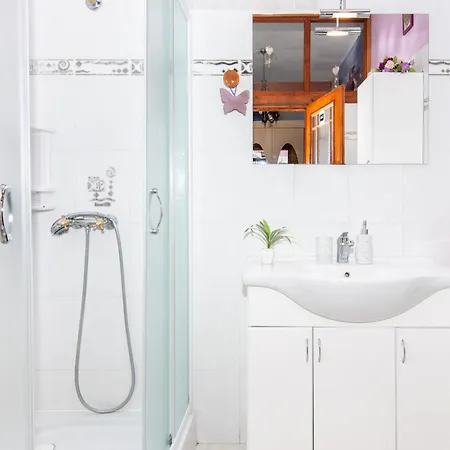 Apartment Baredi Izola